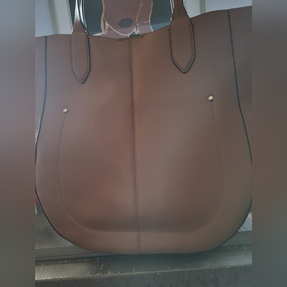 Authentic Vince Camuto brown leather hobo - Picture 3 of 4